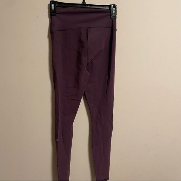 Alo Yoga High Waisted Ripped Warrior Legging Plum- Size Small - Picture 7 of 8